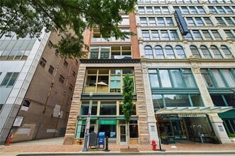 Building Photo - 941 Penn Ave