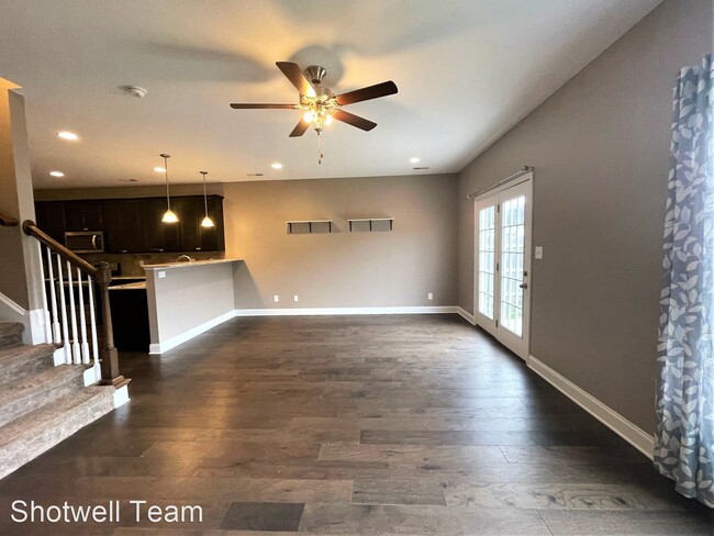 Building Photo - 3 br, 2.5 bath House - 6754 Albatross Lane