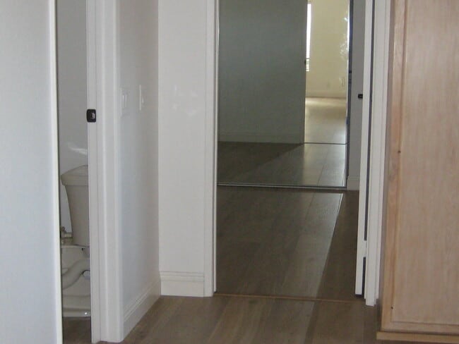 Guest bedroom - 512 Geneva Ave