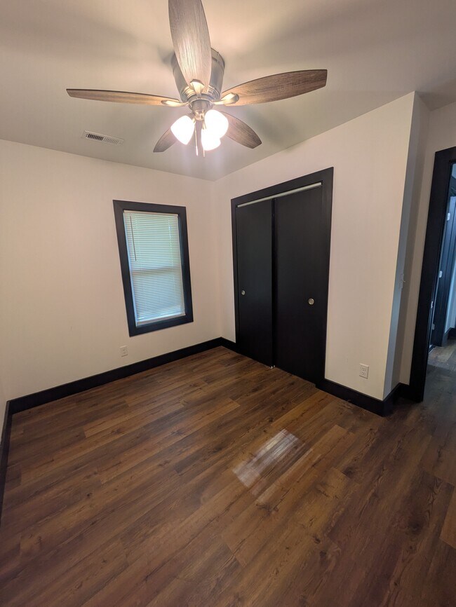 Building Photo - 179 Everglades Blvd