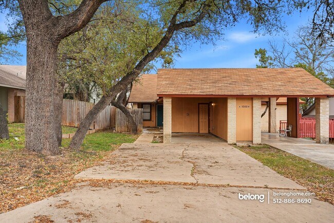 Foto del edificio - 1000 Milford Way