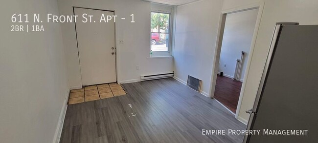 Foto del edificio - 611 N Front St