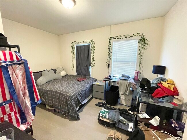 Foto del edificio - 21 Iroquois St