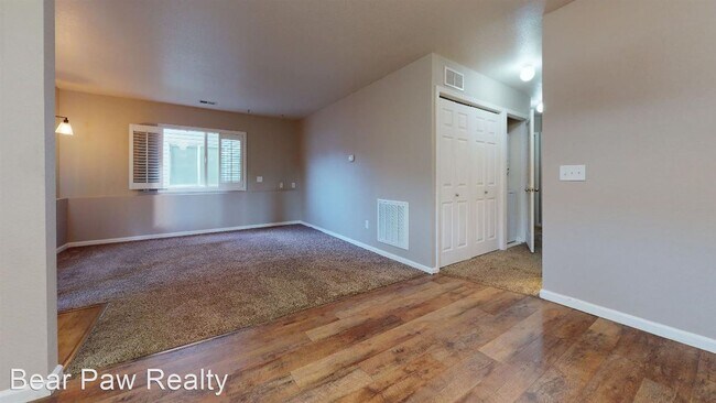 Building Photo - 3 br, 2 bath House - 202 Country West Road...