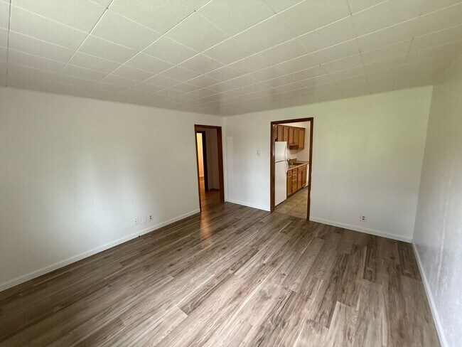 Foto del edificio - 1031 Orchard St N