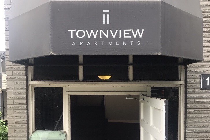 Foto principal - 1222 Taylor Ave N