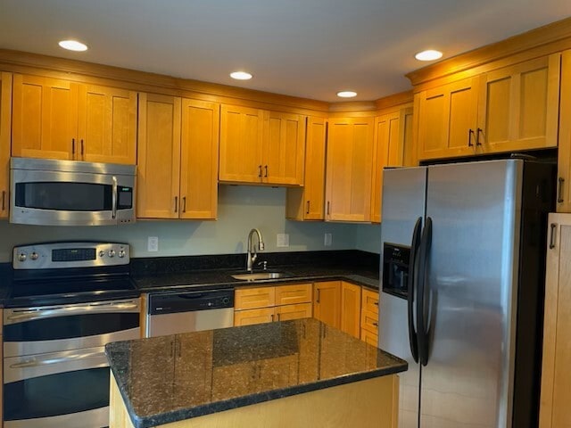 Pine cabinets, SS appliances. - 303 S Bungalow Park Ave