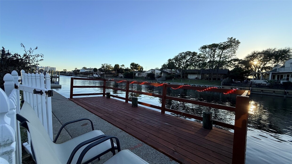 Building Photo - 2417 Gerol Dr