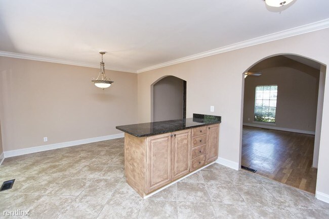 Building Photo - 3 br, 2 bath House - 3612 Chaumont Drive