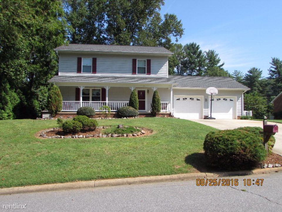 Primary Photo - 104 Colony Dr