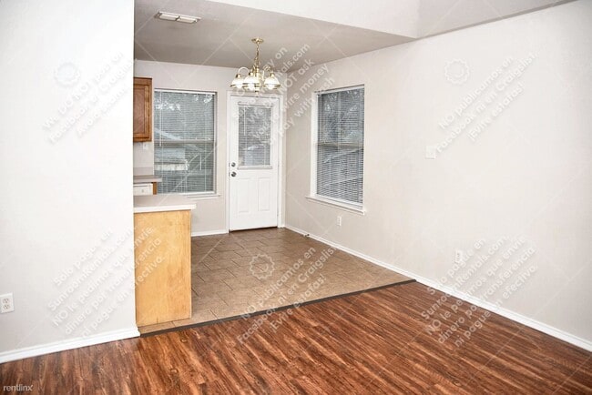 Building Photo - 3 br, 2 bath Duplex - 101 Stewart Bend Ct B B