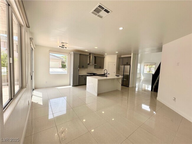 Foto del edificio - 283 Crooked Tree Dr