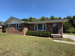 Building Photo - 586 Hutchens Rd