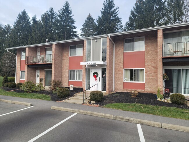 Foto del edificio - 65 Darlington Rd