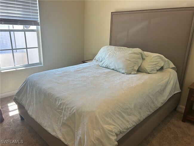 Foto del edificio - 7636 Sussex Ct