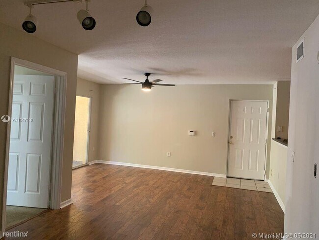 Building Photo - 4081 San Marino Blvd
