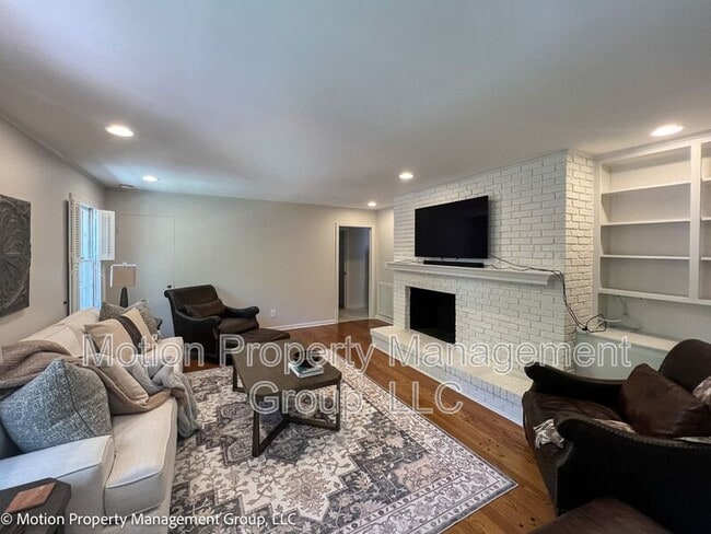 Foto del edificio - 123 N Palisades Dr