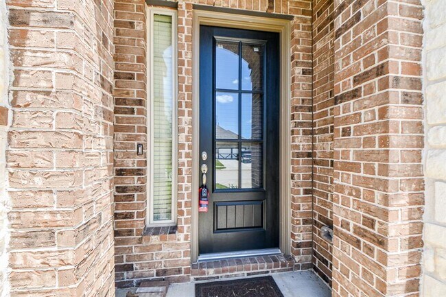 Foto del edificio - 6030 Marsh Lk Ct