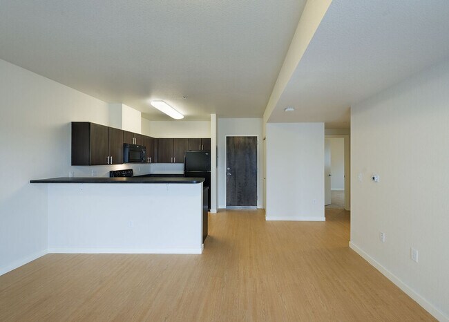 Foto del edificio - University Station Senior