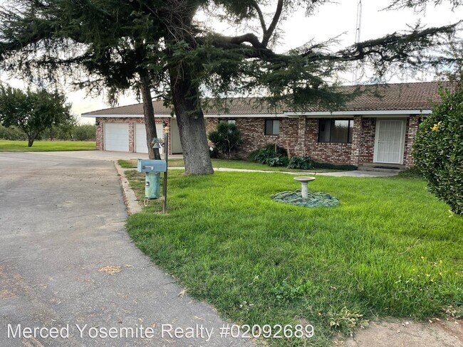 Building Photo - 3 br, 2.5 bath House - 8005 Palm Ave