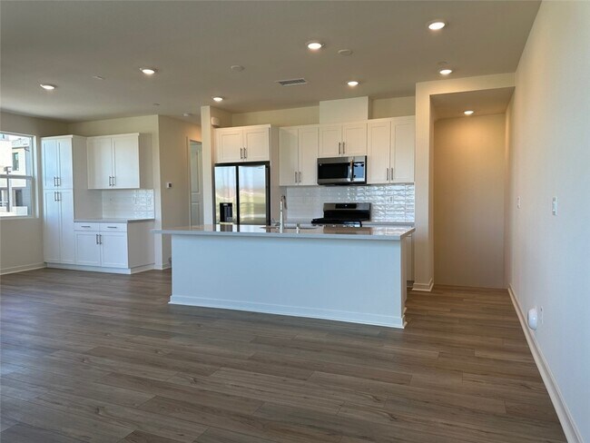 Foto del edificio - 2957 W Lincoln Ave