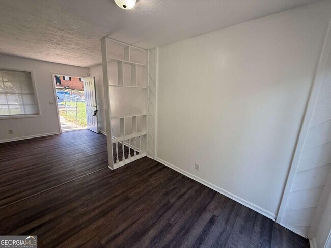 Foto del edificio - 1071 Laurel Ln NW