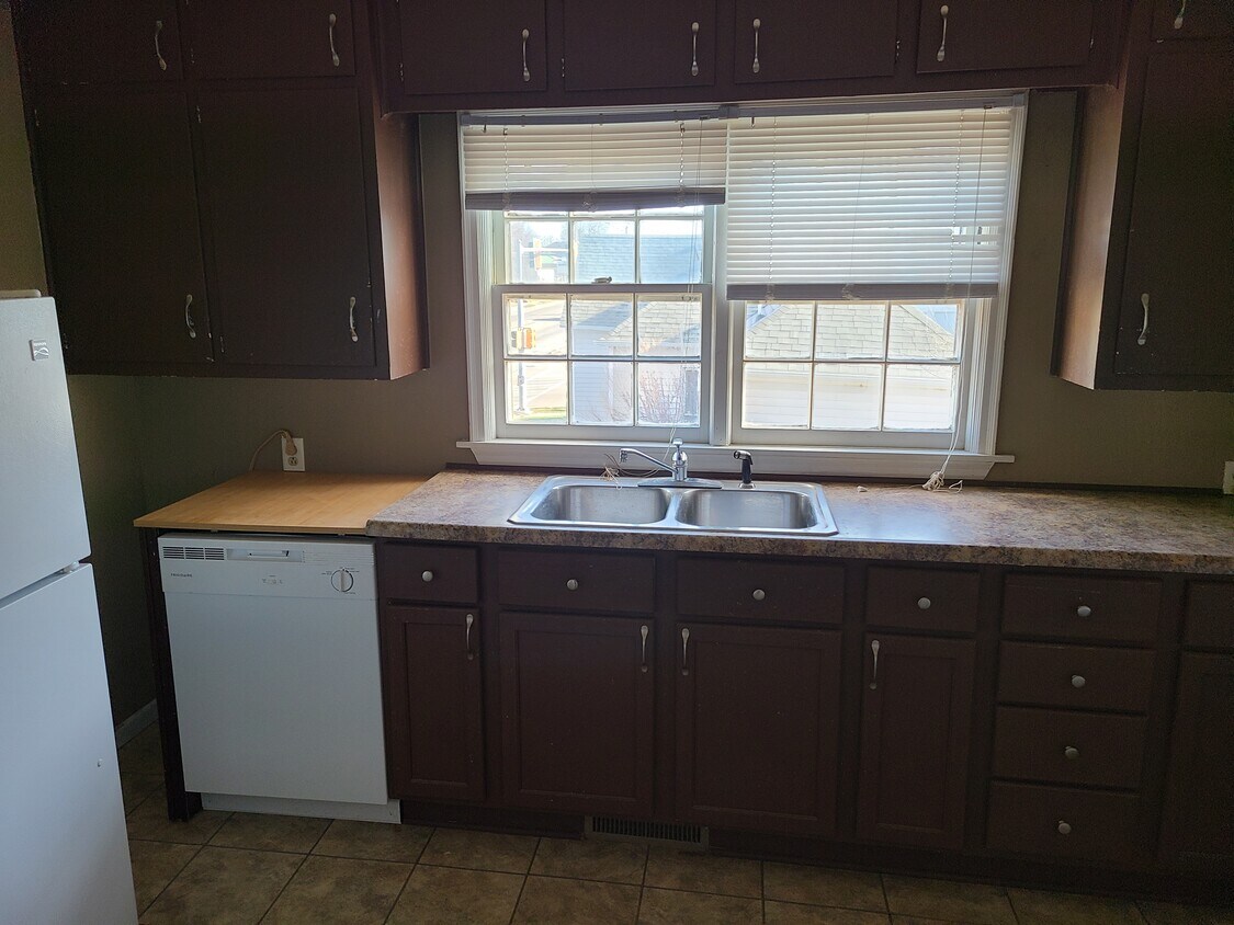 602 W Burlington Ave Unit 1, Fairfield, IA 52556 Apartments in