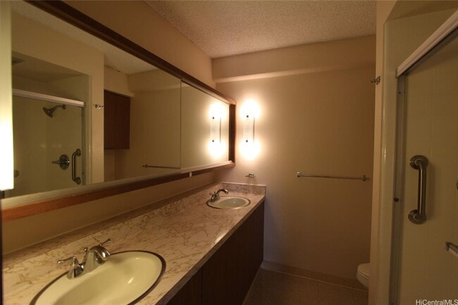 Photo - Kapiolani Manor 1 bedroom, 1 bath, 1 parking, 6th Floor Apartment