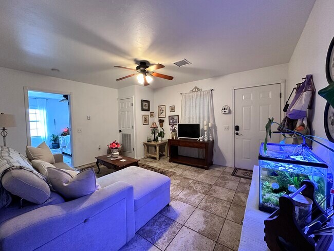 Foto del edificio - 1307 N 7th St
