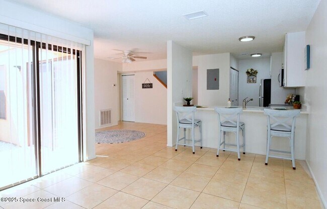 Building Photo - 1011 Abada Ct