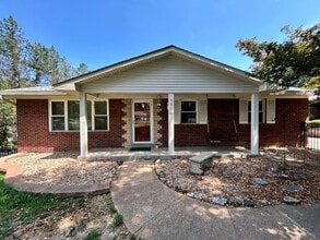 Building Photo - 5916 Wells Rd