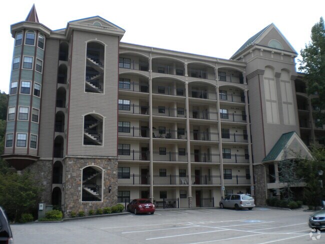 Building Photo - 210 Roaring Fork Ext