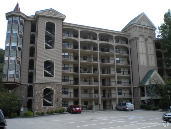 Building Photo - 210 Roaring Fork Ext
