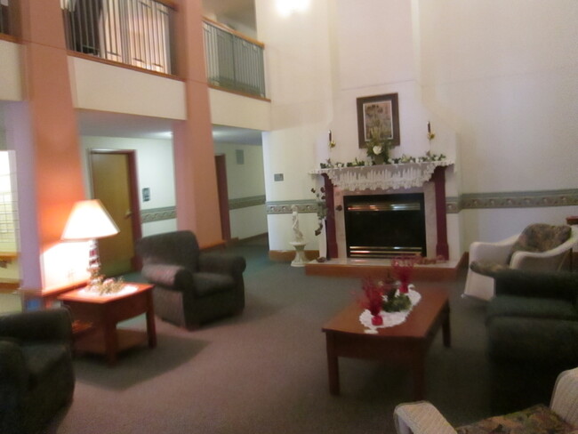 Foto del edificio - 300 1st Ave NE
