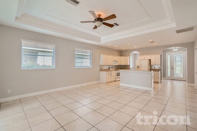 Building Photo - 5270 Levi Ln