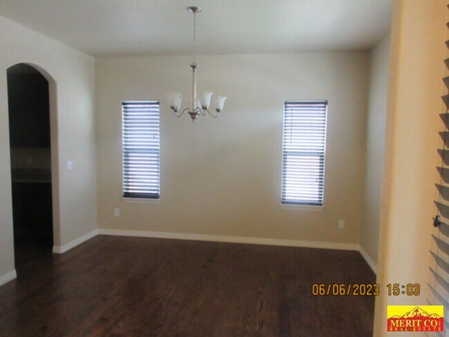 Foto del edificio - 7903 Morton Dr
