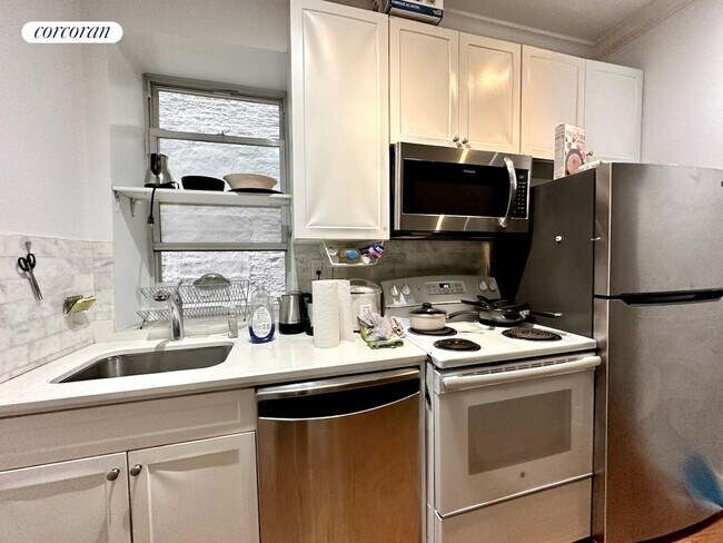 Foto del edificio - 313 W 114th St