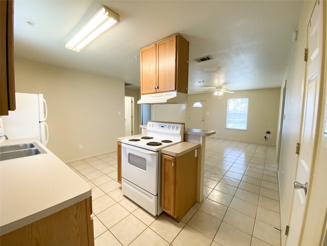 Building Photo - 8701 US-77