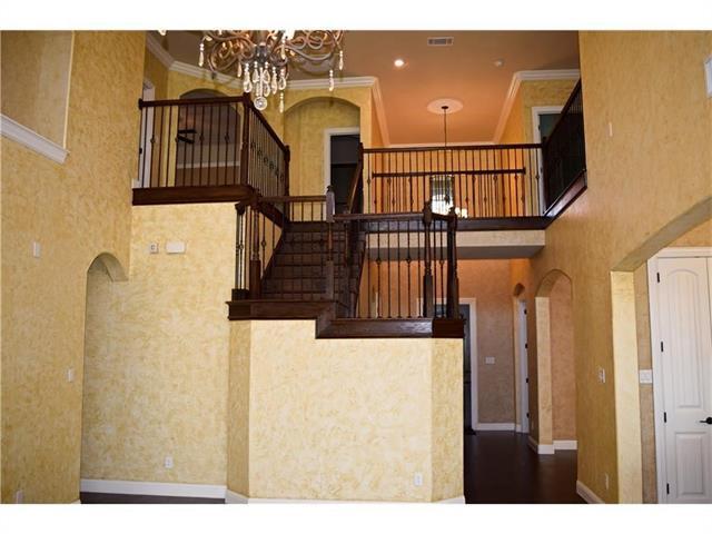 Foto del edificio - 115 Oakwood Ln