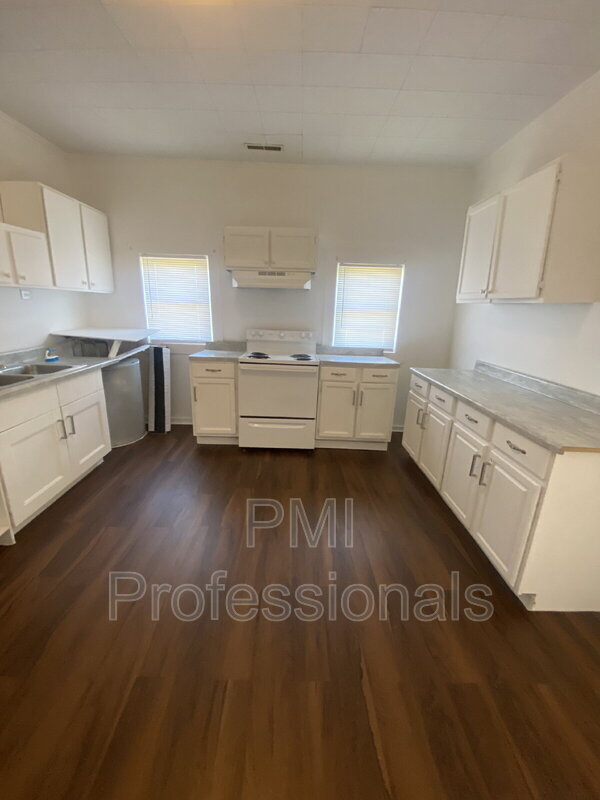 Foto del edificio - 713 SE Atlantic St