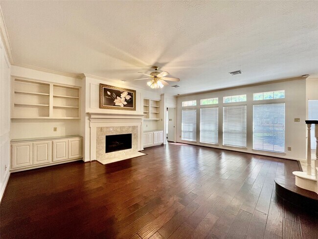 Foto del edificio - 3823 Elkins Rd
