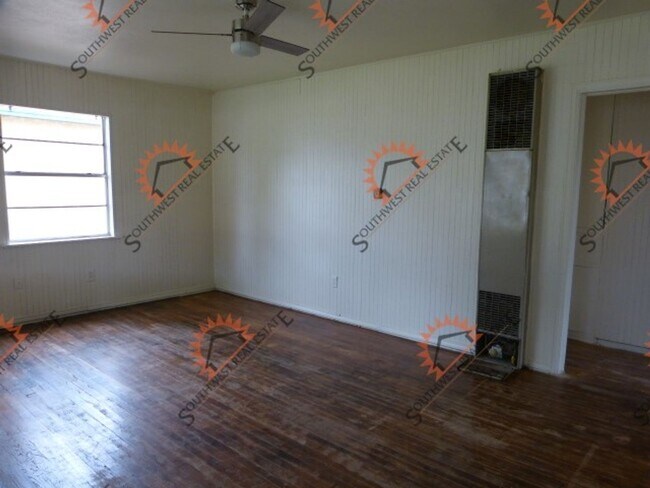 Foto del edificio - 3 Bed 2 Bath House