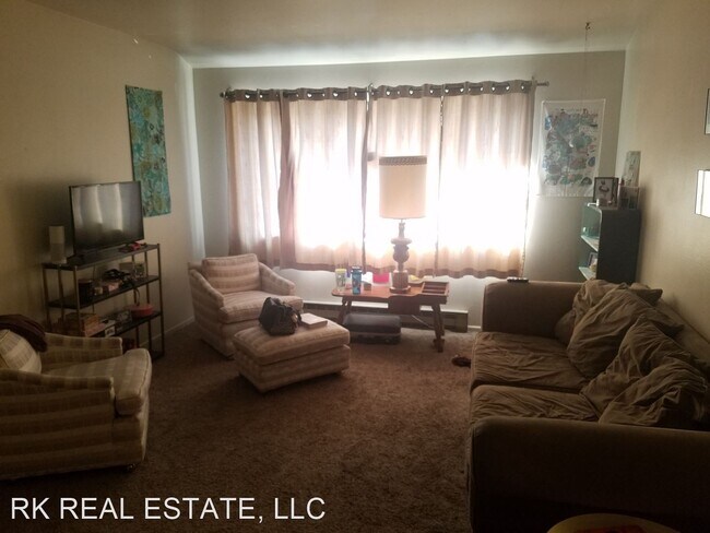 Building Photo - 1734 Azalea Dr