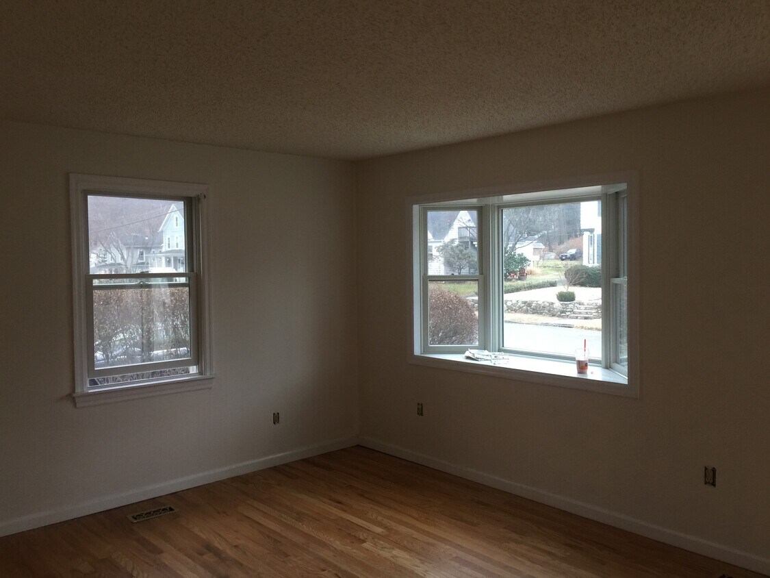 10 Golden Hill St Unit 1st floor, Bethel, CT 06801 Apartments in