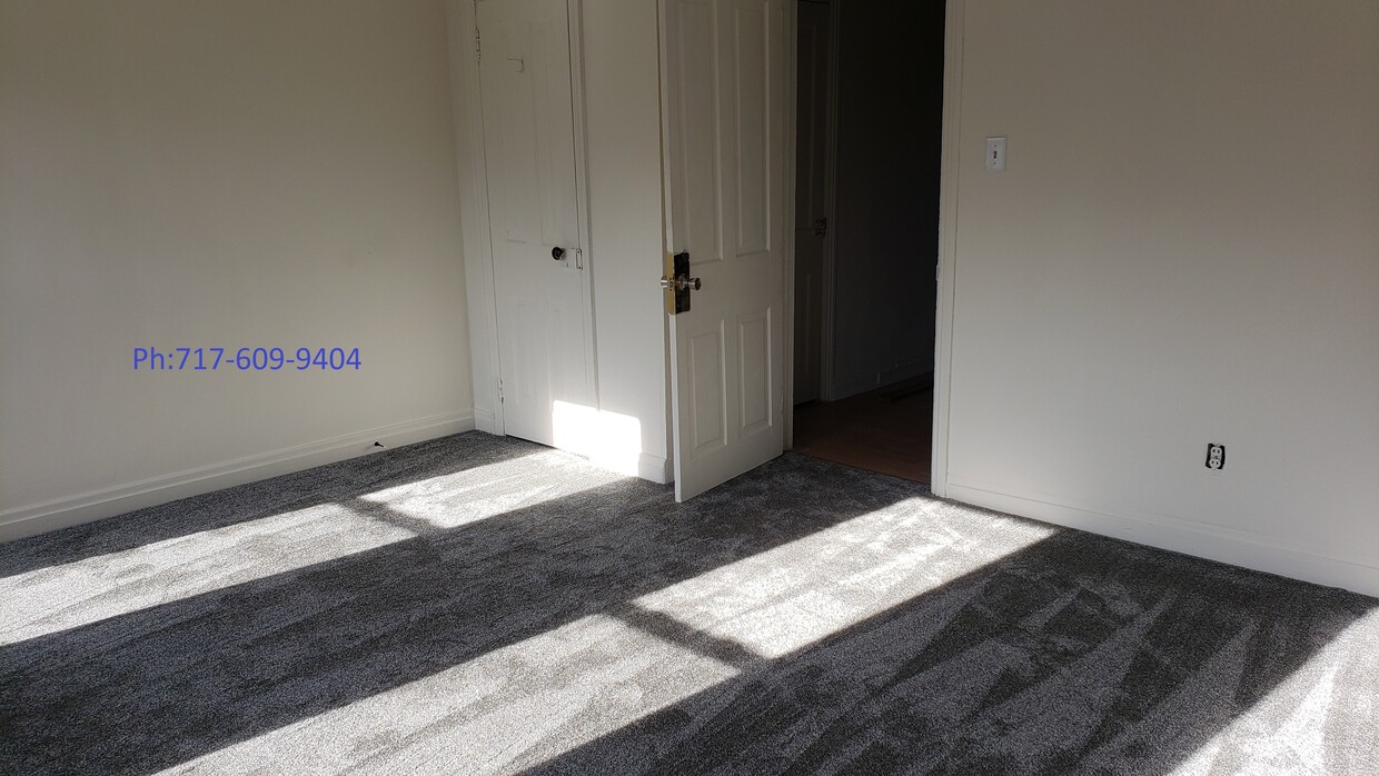 Primary Photo - 35 N Market St