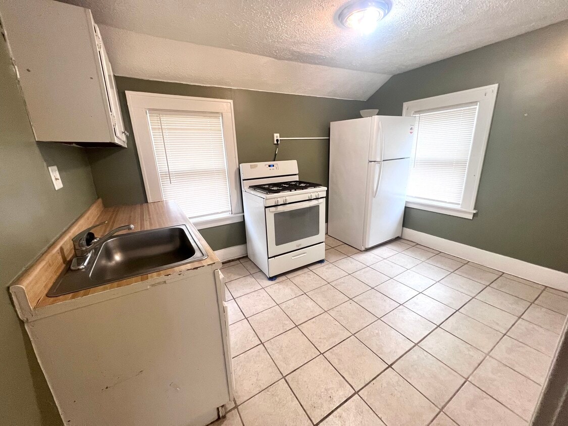 218 Bingham St, Lansing, MI 48912 218 Bingham St Lansing, MI Apartments for Rent in Lansing