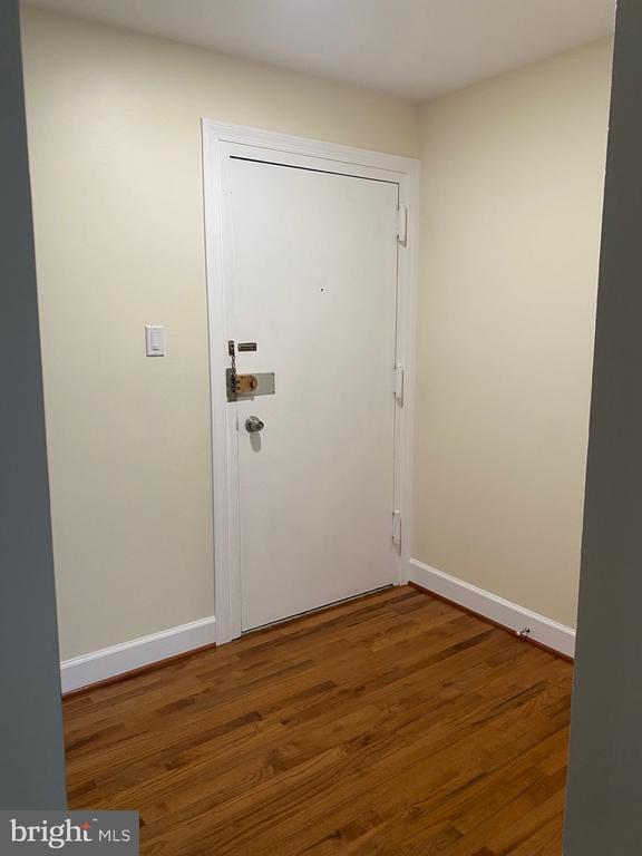 Building Photo - 2307 Greenery Ln