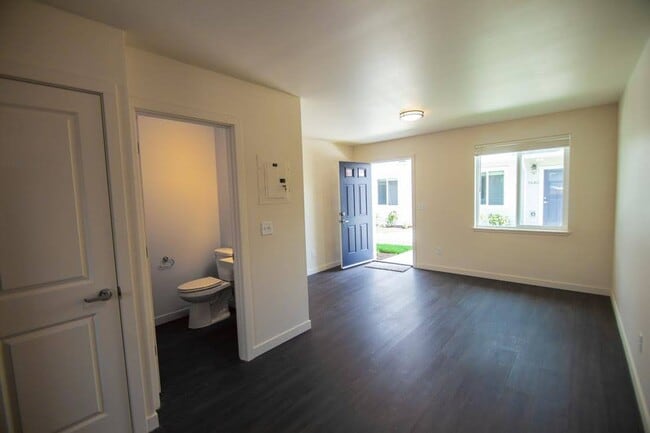 Photo - S St 7 plex Apartment