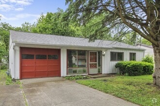 Building Photo - 1105 Westfield Dr