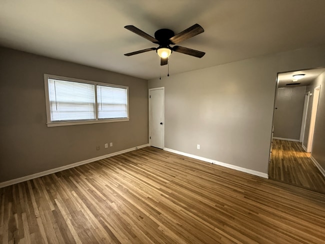 Foto del edificio - 3157 S Elizabeth Ave